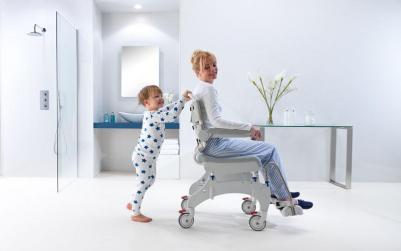 Dusch- und Toilettenrollstühle