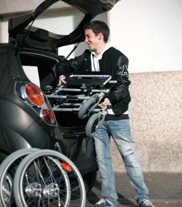 Manueller Rollstuhl Invacare Action1 NG Transport