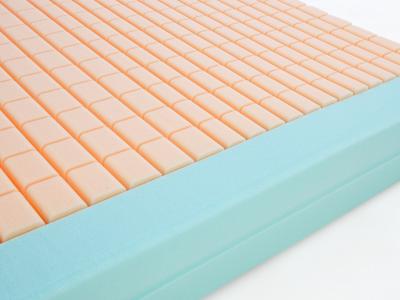 Matratze für Pflegebett Invacare Softform Premier (Detailansicht  u-förmige Schaumstoffbasis)
