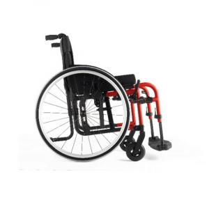 Küschall Compact attract neuro mit 90°-Rahmen